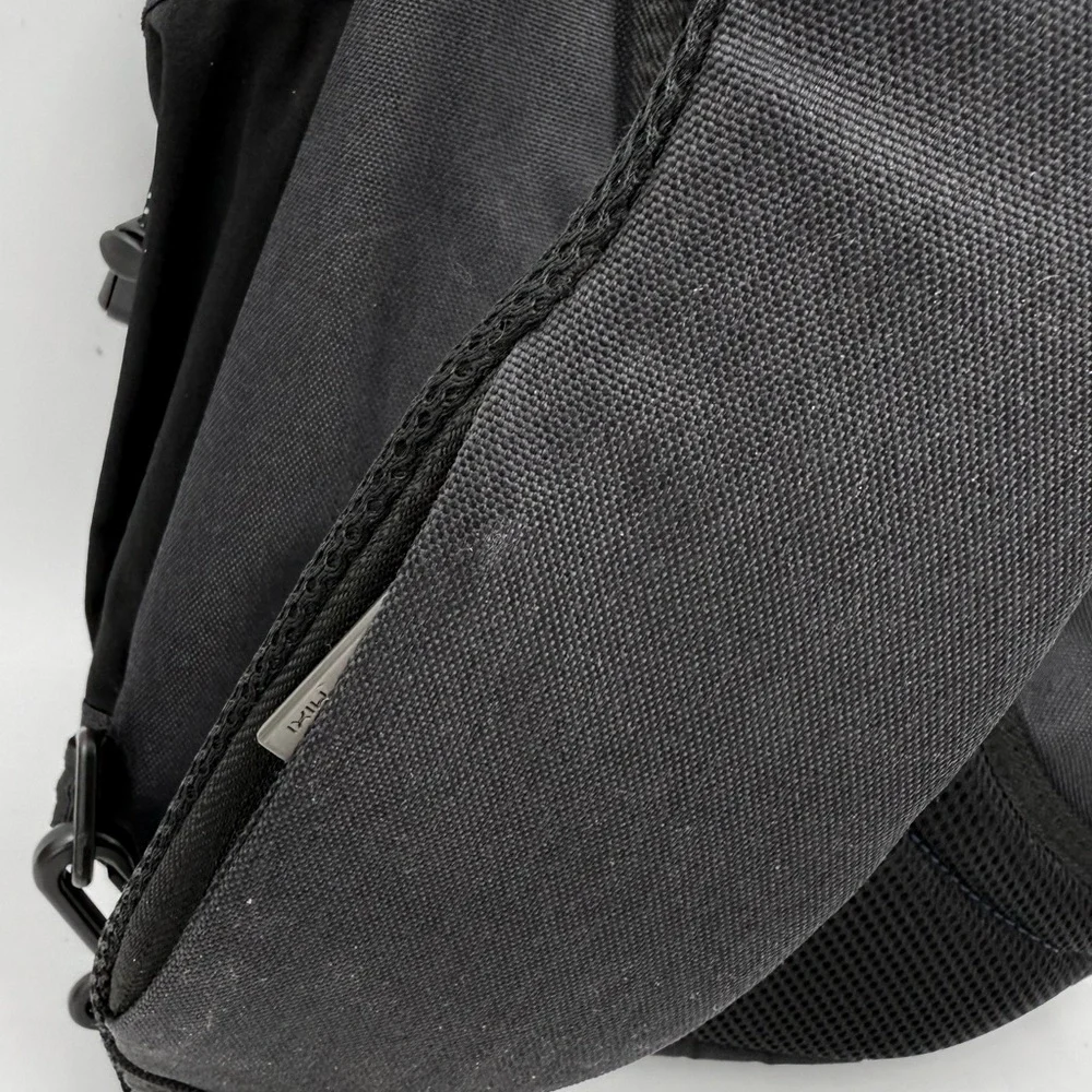 Mixi‎ Sling Backpack with USB port Black Nylon 17 inches New Type M5225 USED 1x